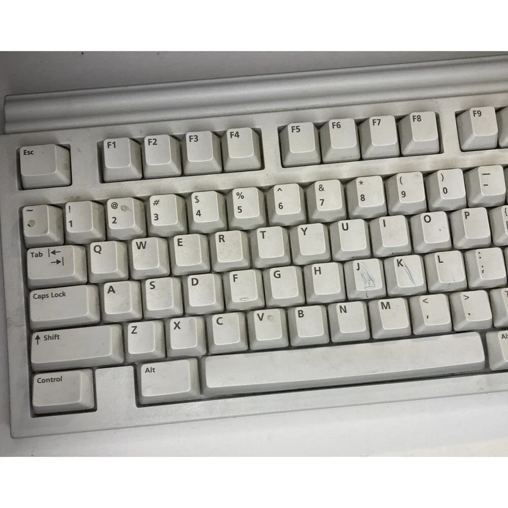 Packard Bell English Vintage Keyboard Model 5139 – Tested & Working w/ Adapter